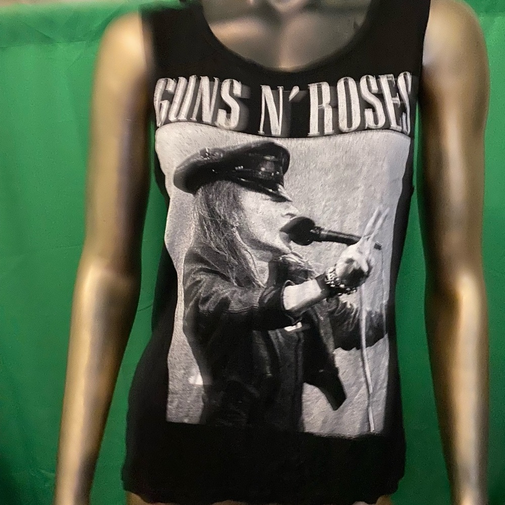 Guns and roses rock band tee